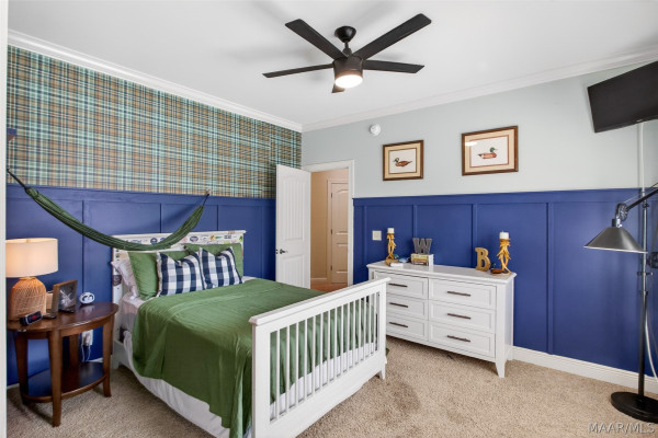 9512 Crescent Lodge Drive