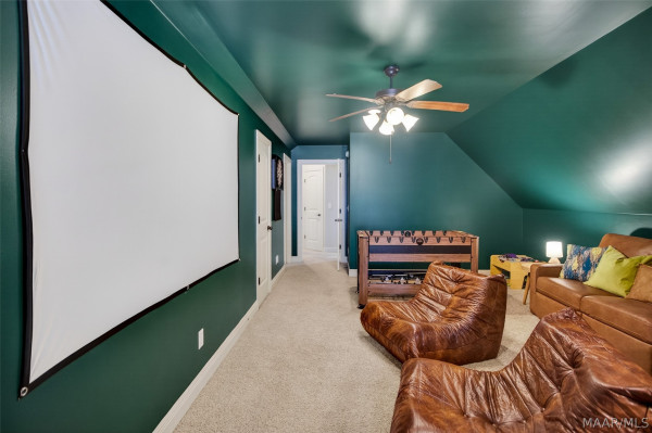 9512 Crescent Lodge Drive