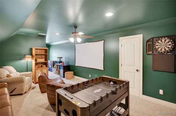 9512 Crescent Lodge Drive