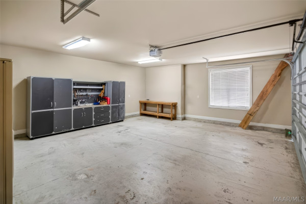 9512 Crescent Lodge Drive