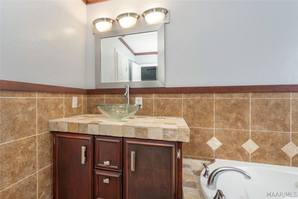 7367 Heathermoore Loop