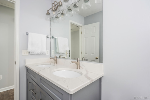 7367 Heathermoore Loop