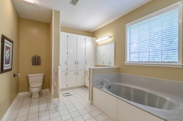388 Sullivans Trace