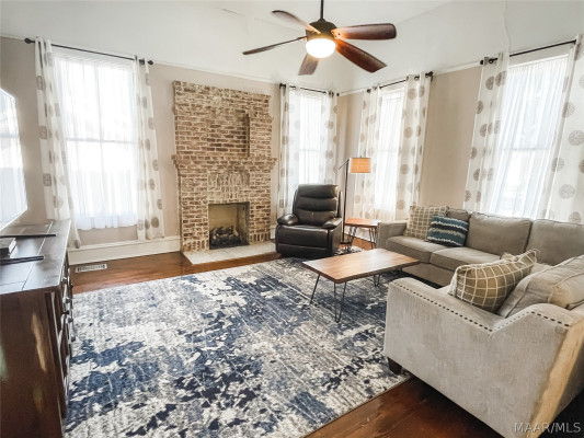 101 N CAPITOL Parkway