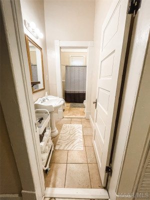 101 N CAPITOL Parkway