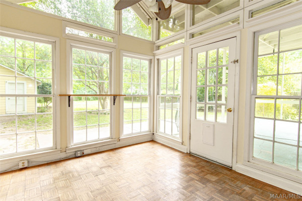 3211 Cloverdale Road