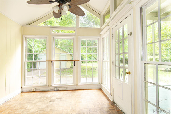 3211 Cloverdale Road