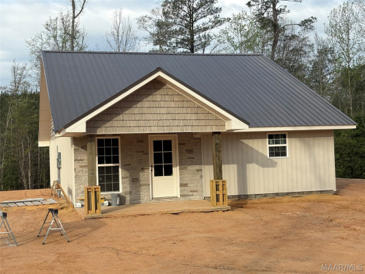 3177 Highway 82 . W