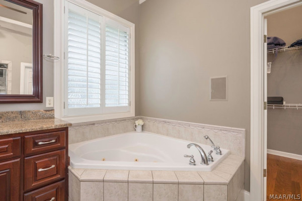 7148 Wynlakes Boulevard