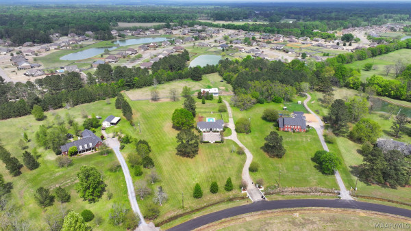 305 FOXCHASE Drive