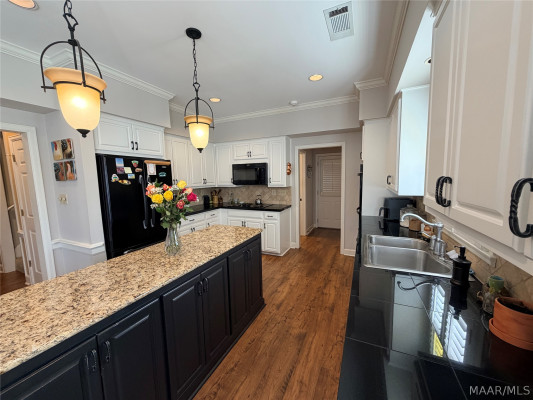 7800 HALCYON FOREST Trail