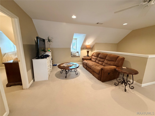 7800 HALCYON FOREST Trail