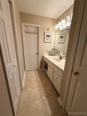 7800 HALCYON FOREST Trail