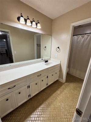 3858 Faunsdale Drive