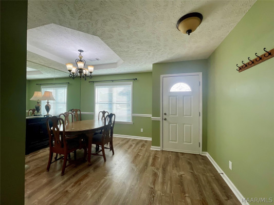 130 Blushing Groom Street