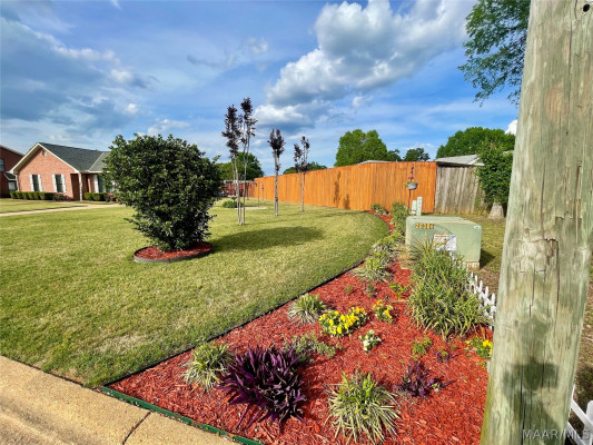 130 Blushing Groom Street