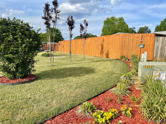 130 Blushing Groom Street