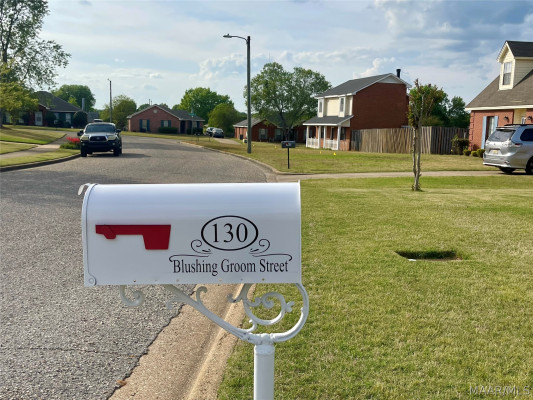 130 Blushing Groom Street