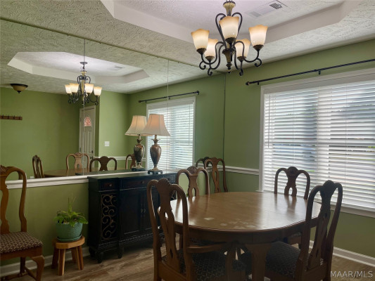 130 Blushing Groom Street