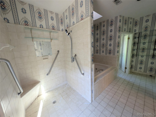 1512 Charleton Drive