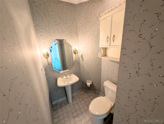 1512 Charleton Drive