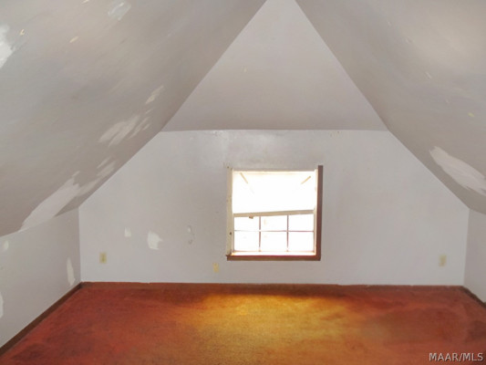 616 GLADE PARK Drive