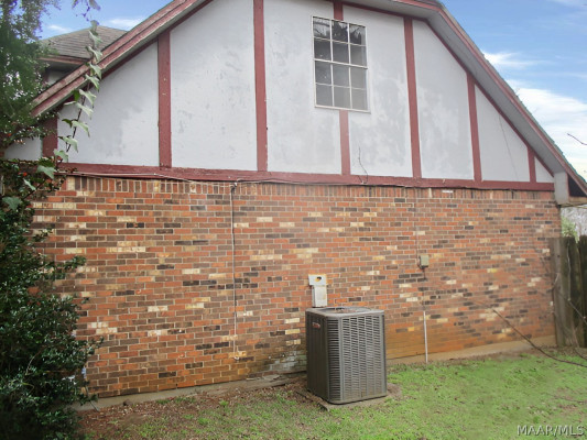 616 GLADE PARK Drive