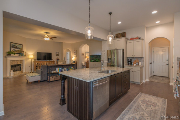 9403 Crescent Lodge Circle