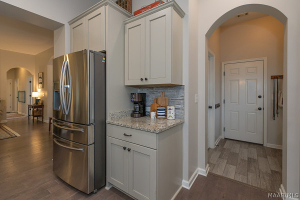 9403 Crescent Lodge Circle