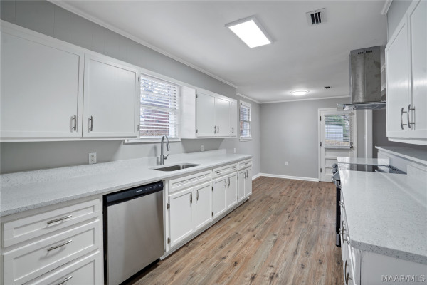 802 Gillespie Street