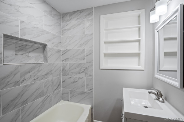 802 Gillespie Street