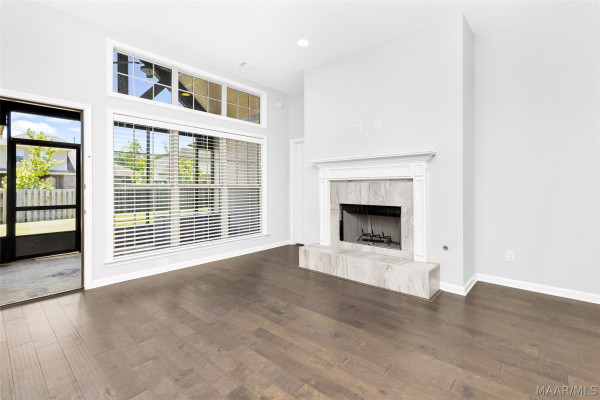 9290 CRESCENT LODGE Circle