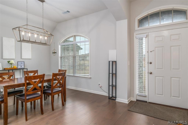 9290 CRESCENT LODGE Circle