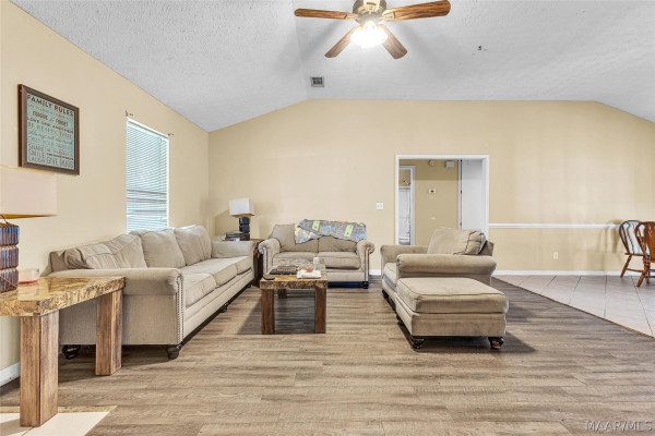 195 S JORDAN DAM Road