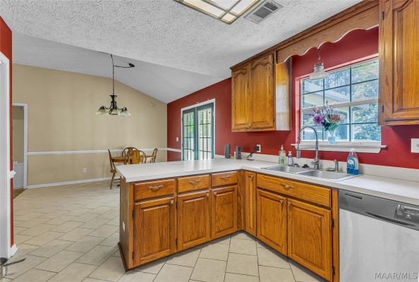 195 S JORDAN DAM Road