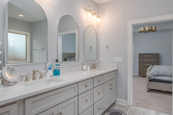8919 Register Ridge