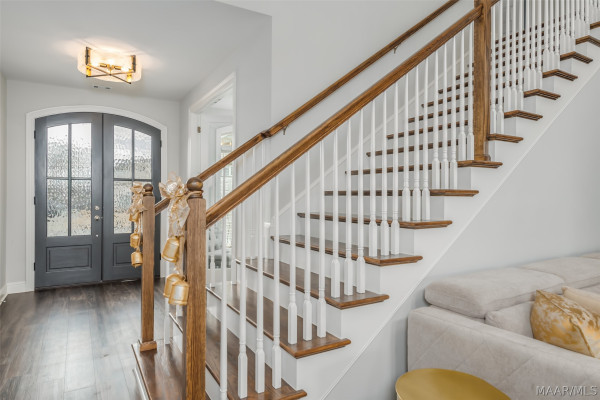 8919 Register Ridge