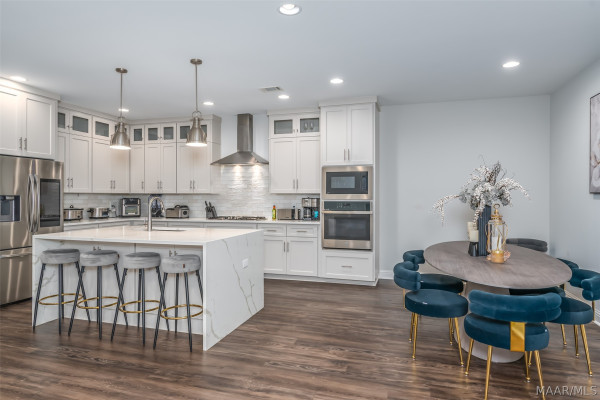 8919 Register Ridge