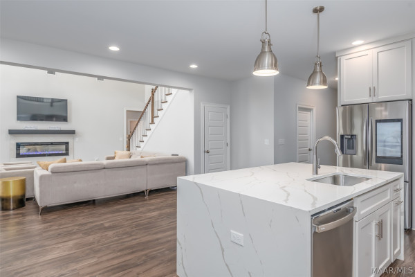 8919 Register Ridge