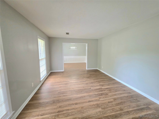 2018 Green Acres Drive