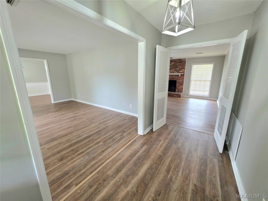 2018 Green Acres Drive