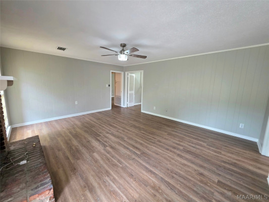 2018 Green Acres Drive