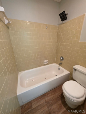 2018 Green Acres Drive