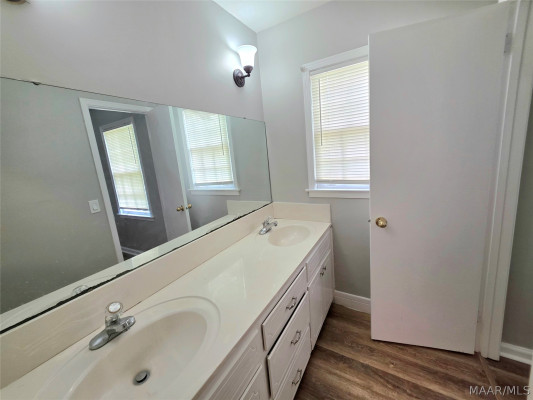 2018 Green Acres Drive