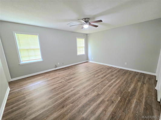 2018 Green Acres Drive