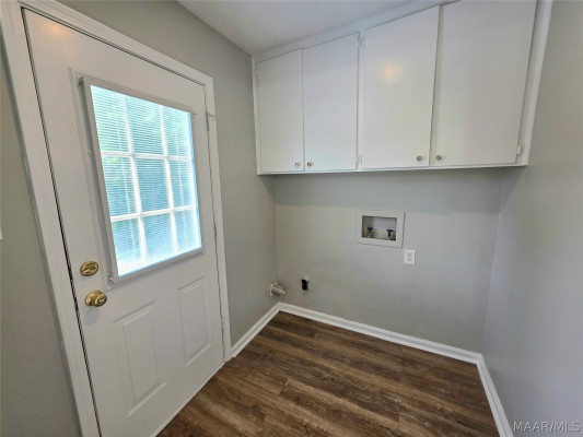 2018 Green Acres Drive