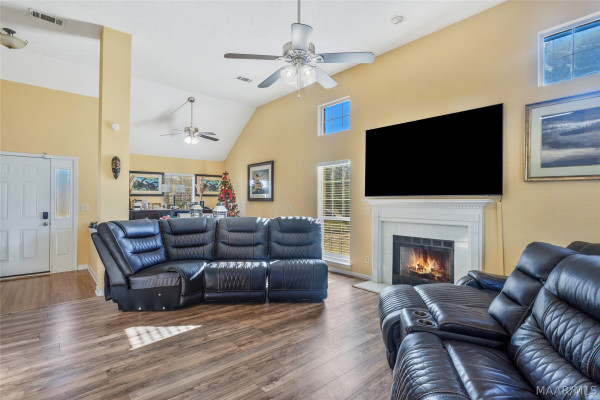 3624 Farmfield Lane