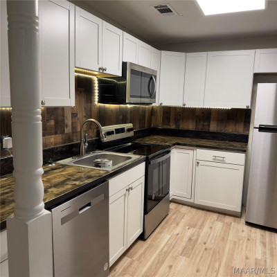 4053 Rosa L Parks Avenue