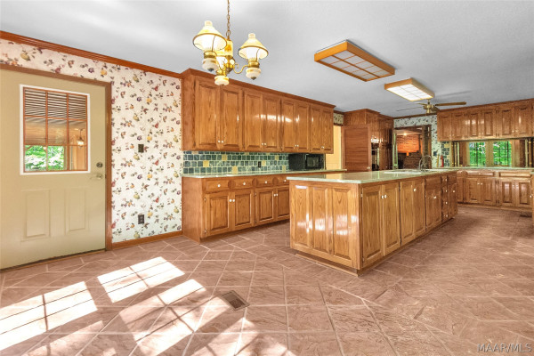 371 Harrogate Springs Road