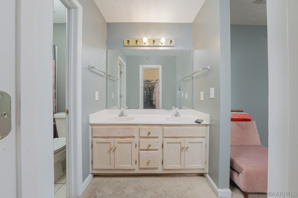 5905 FREESTONE Place